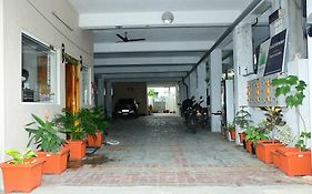Sri Kasthuri Residency
